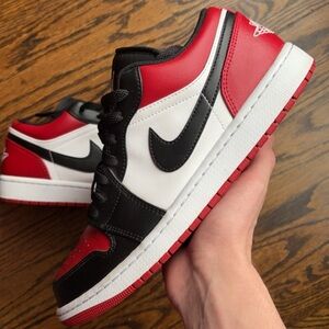 Jordan 1 low bred toe